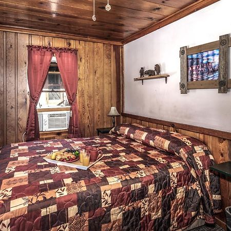 Apache Village 9, Queen Bed, Midtown, Pet Friendly, Sleeps 2 鲁伊多索 外观 照片