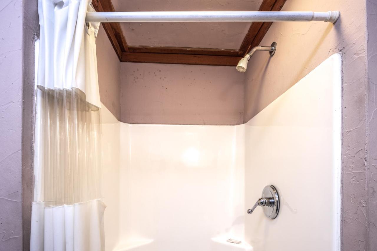 Apache Village 9, Queen Bed, Midtown, Pet Friendly, Sleeps 2 鲁伊多索 外观 照片